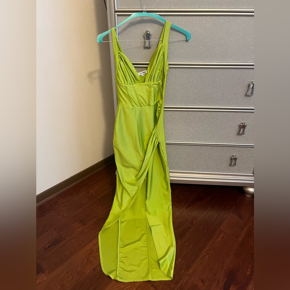 Fashion Nova size S long dress - Picture 2 of 5
